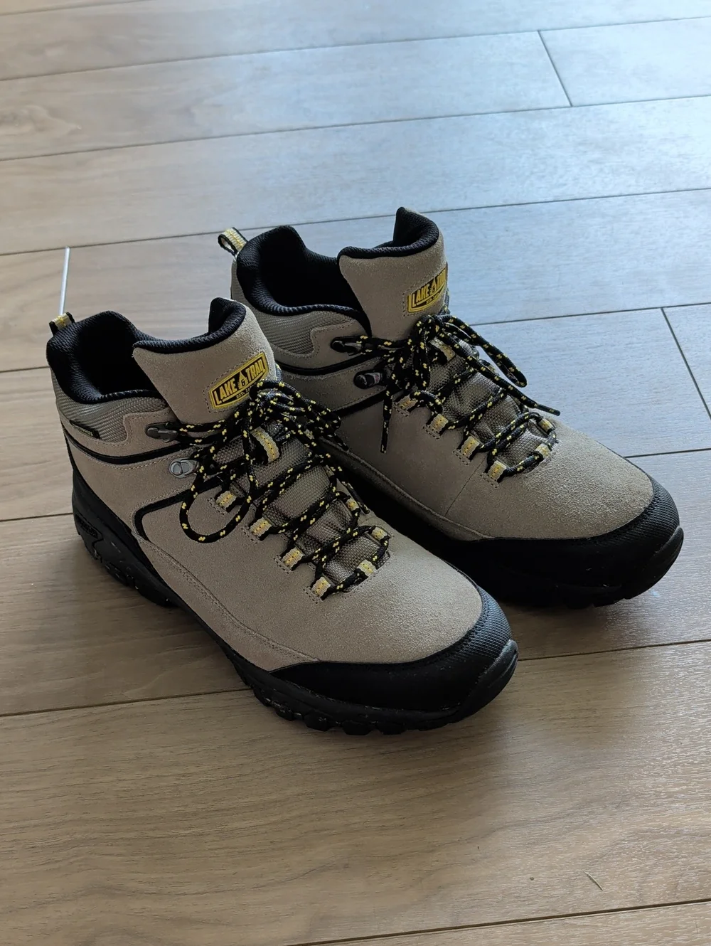 Men’s Tan Waterproof Hiking Boots with Black Trim